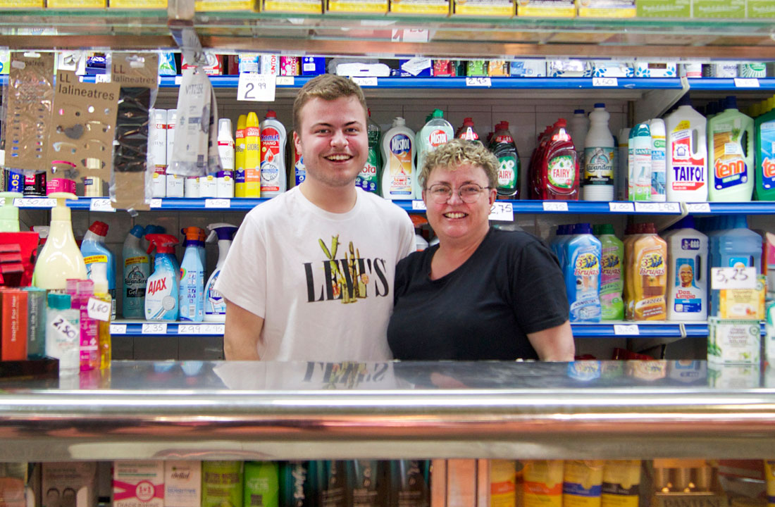 Imagen 1 de Drogueria i perfumeria Més Blanc